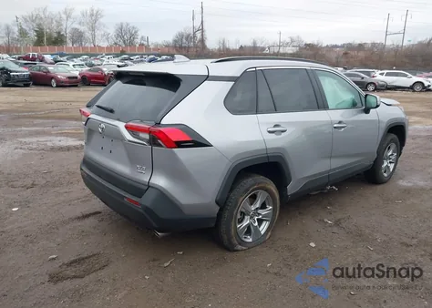 2024 Toyota Rav4 Xle z USA, uszkodzony, nr VIN 2T3P1RFV8RC447186